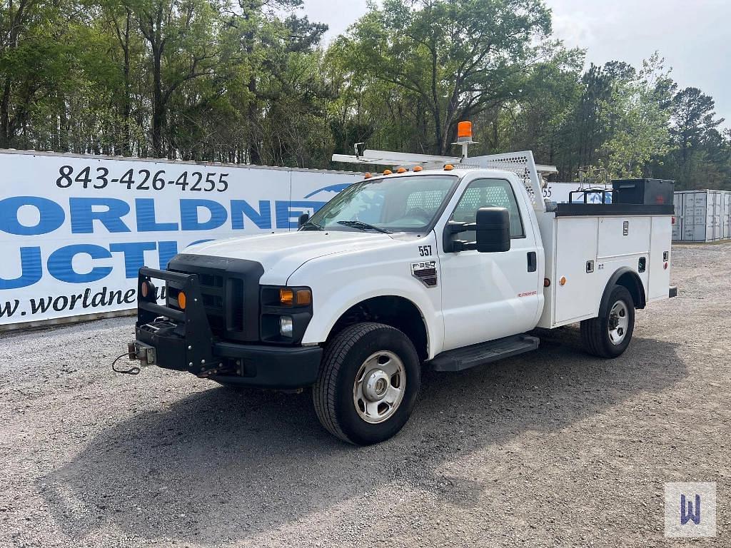 Image of Ford F-350 Primary image