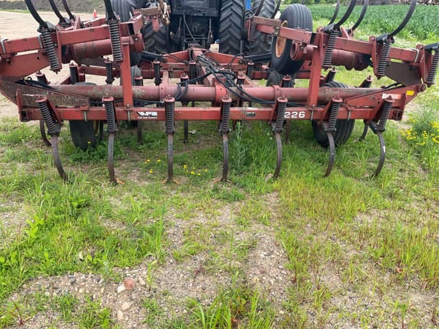 Image of White 226 equipment image 4