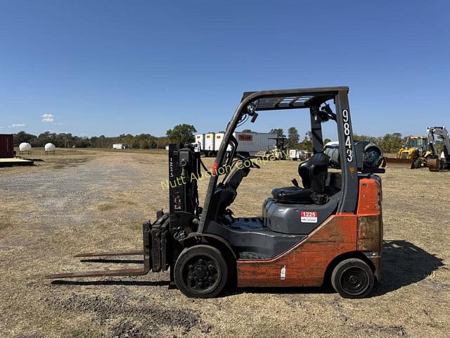 Image of Toyota 8FGCU25 equipment image 1