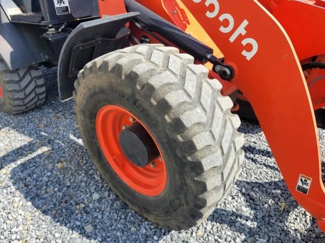 Image of Kubota R540 equipment image 4