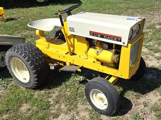 Image of Cub Cadet 100 equipment image 1