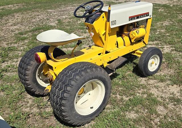 Image of Cub Cadet 100 equipment image 2