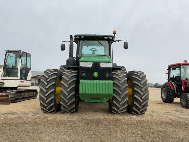 Image of John Deere 8310R equipment image 2