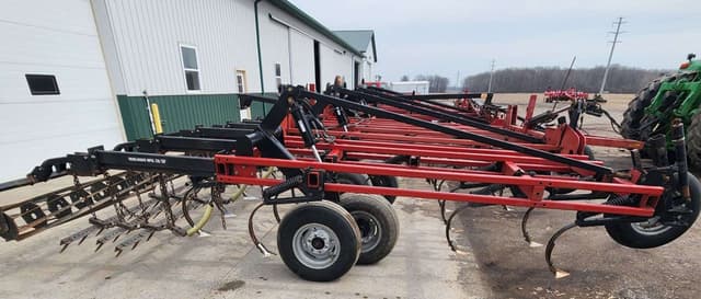 Image of Case IH Tigermate 200 equipment image 2