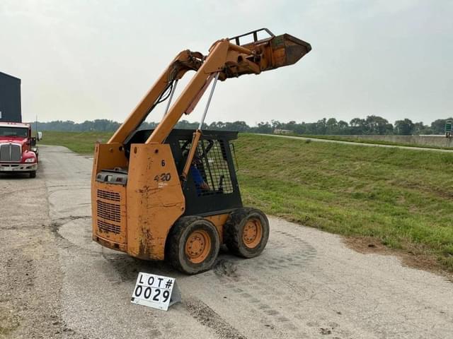 Image of Case 420 equipment image 3
