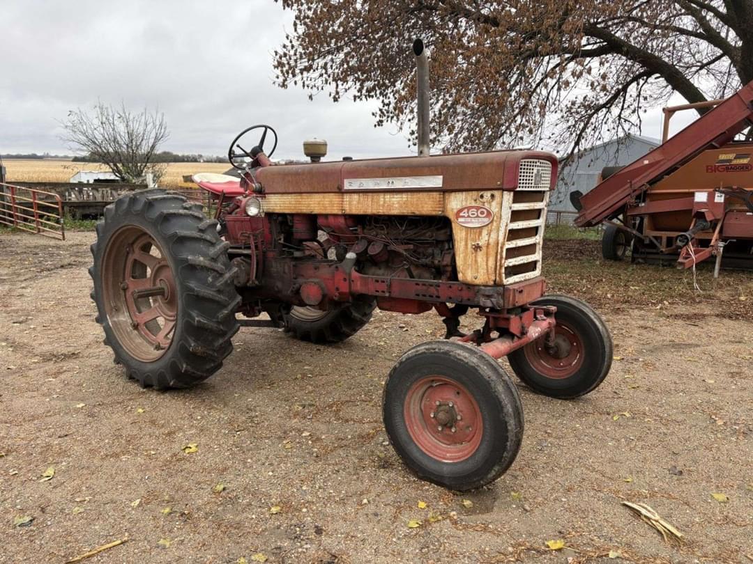 Image of Farmall 460 Primary image