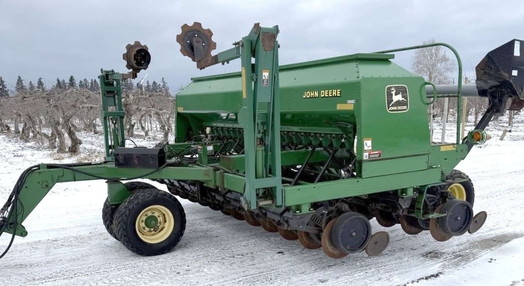 Image of John Deere 1560 Primary image