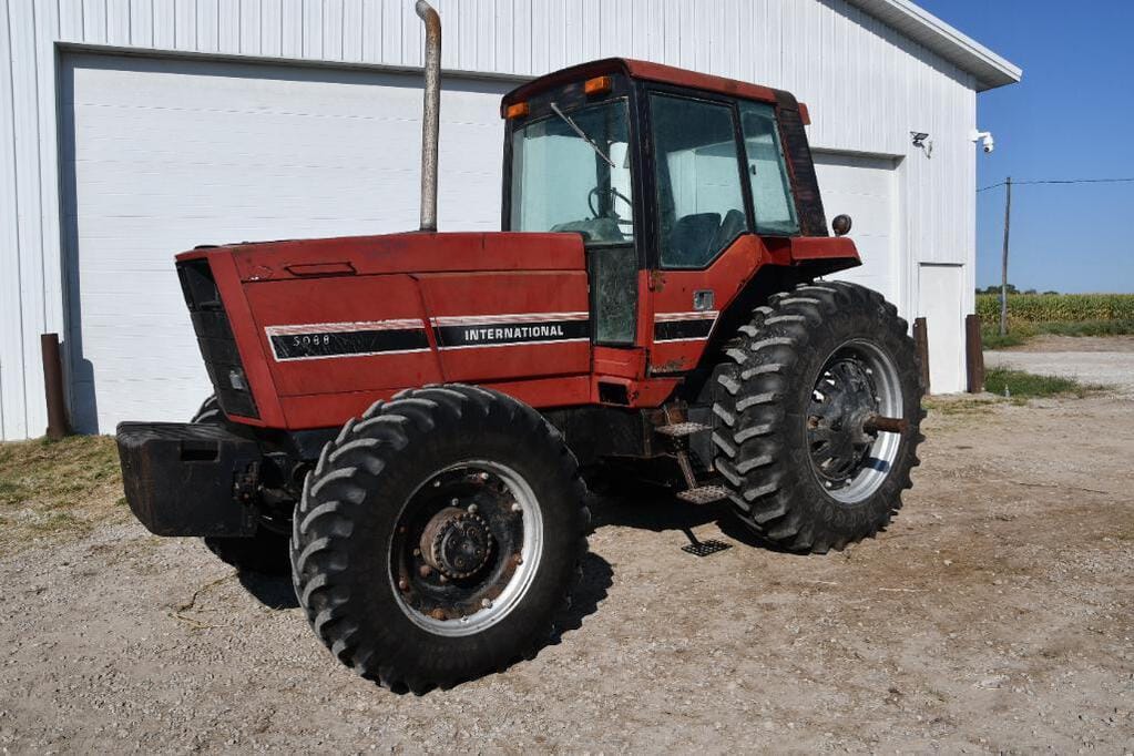 Main image International Harvester 5088