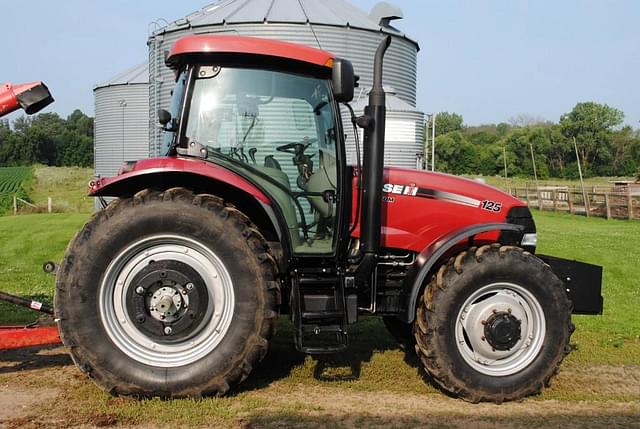 Image of Case IH Maxxum 125 equipment image 1