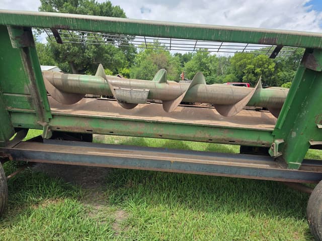 Image of John Deere 643 equipment image 4