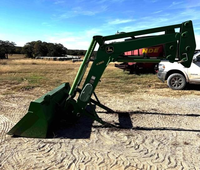 Image of John Deere H360 equipment image 1