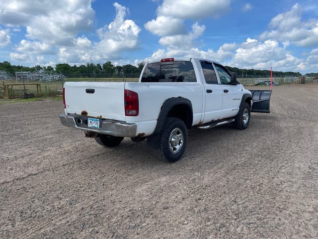 Image of Dodge Ram 2500 equipment image 4