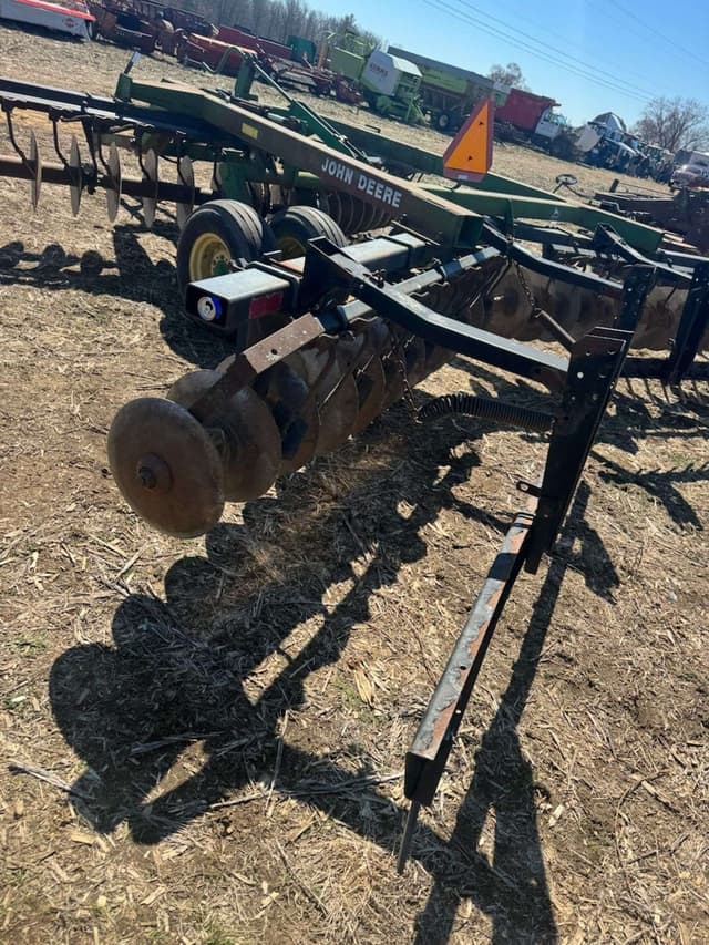 Image of John Deere 630 equipment image 2