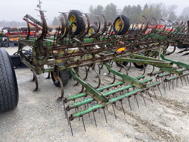 Image of John Deere 1010 equipment image 4