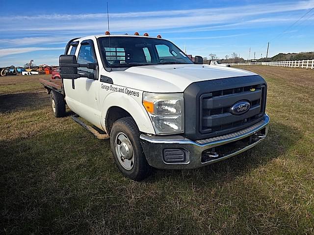 Image of Ford F-350 equipment image 1