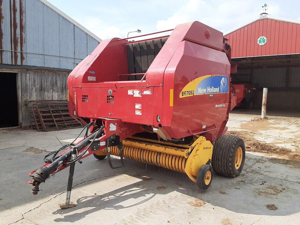 Main image New Holland BR7090