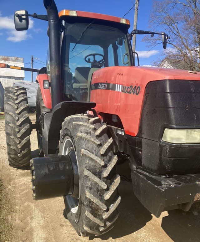 Image of Case IH MX240 equipment image 4