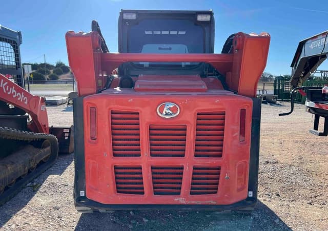 Image of Kubota SVL75-2 equipment image 2