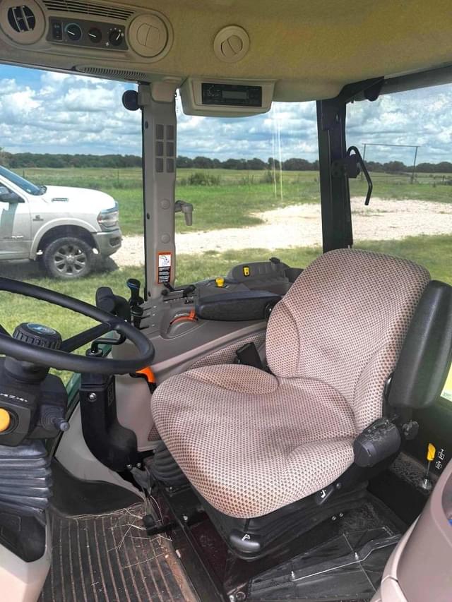Image of John Deere 5100E equipment image 4