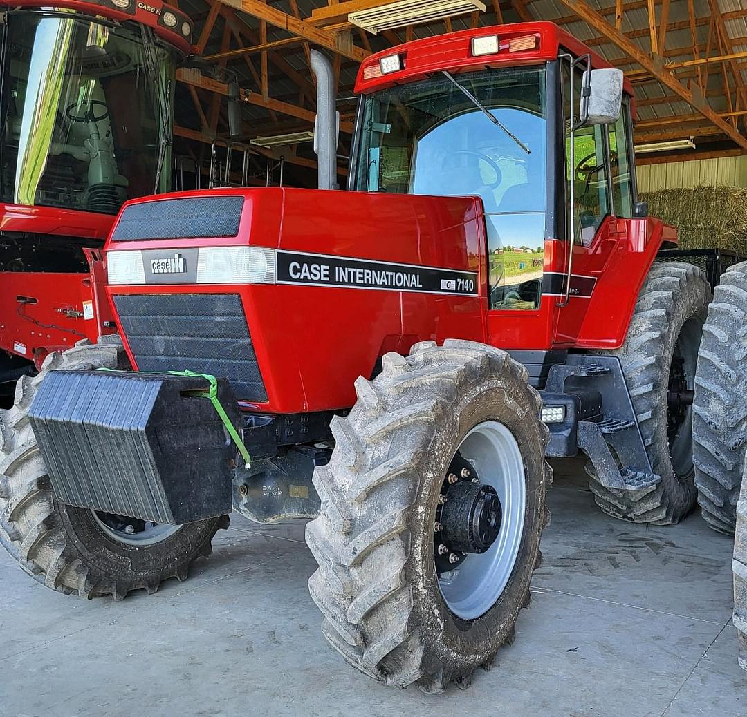 Image of Case IH 7140 Primary image