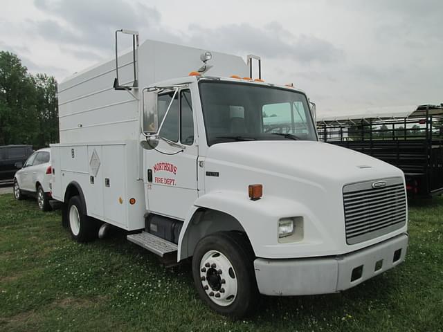 Image of Freightliner FL70 equipment image 1