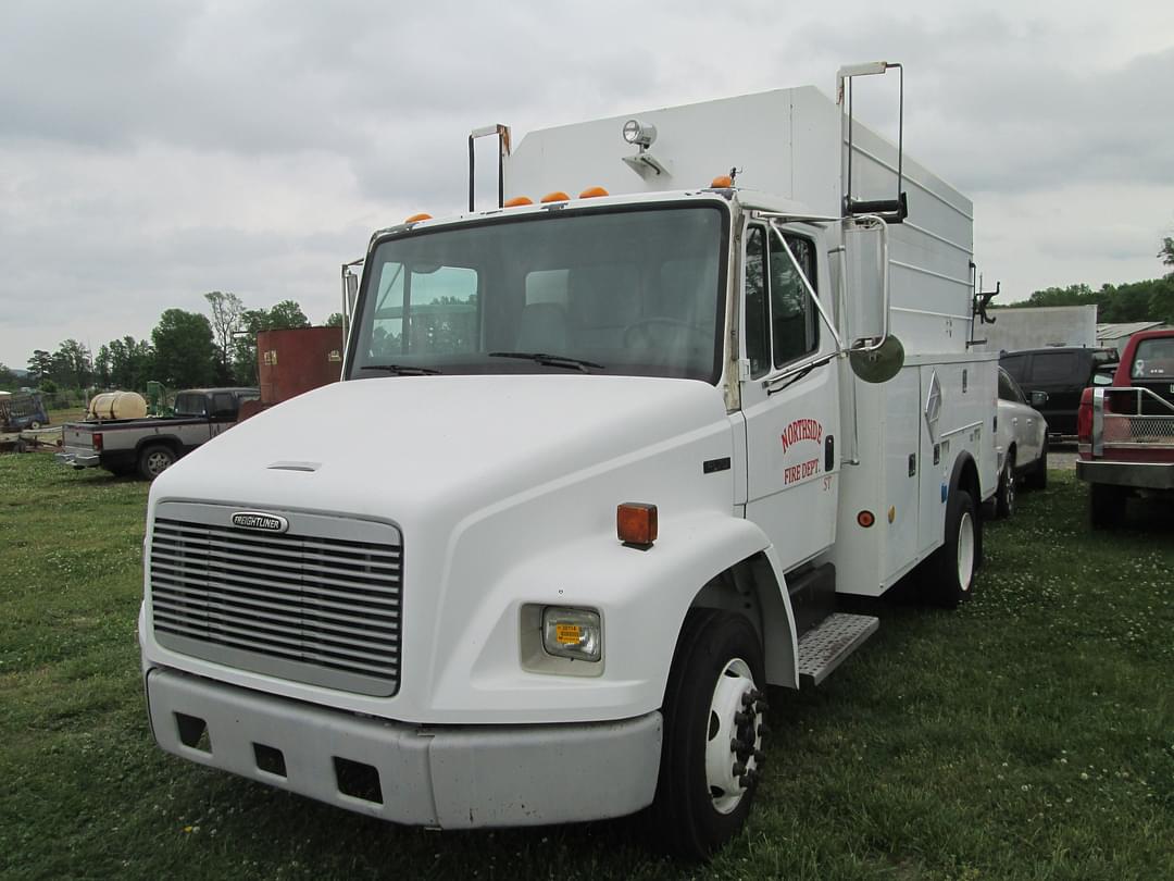 Image of Freightliner FL70 Primary image