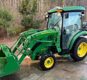 2017 John Deere 3033R Image