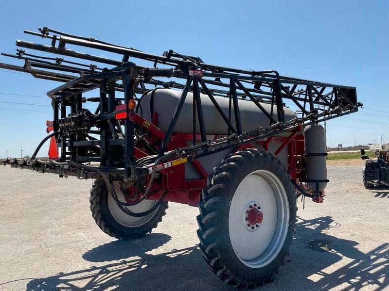 Redball 670 Chemical Applicators Sprayers Pull Type for Sale