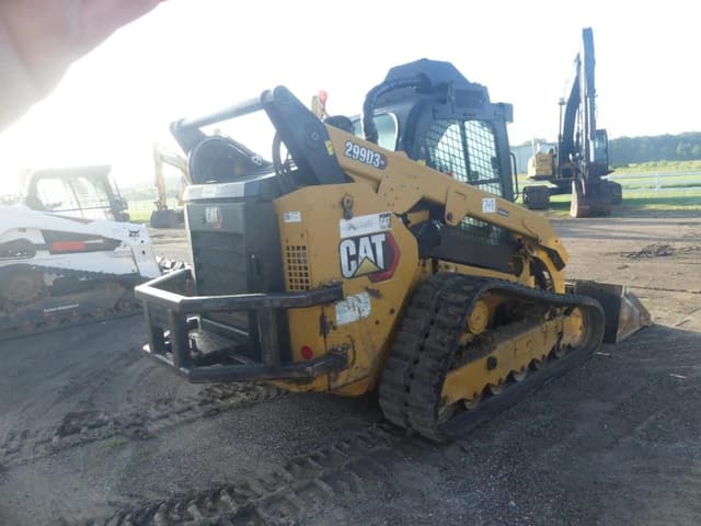 Image of Caterpillar 299D3XE equipment image 2