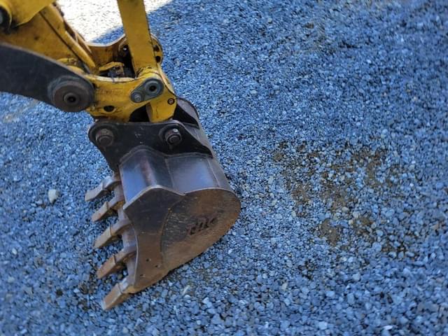 Image of Yanmar VIO35 equipment image 3