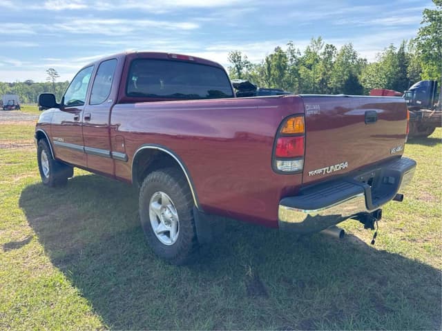 Image of Toyota Tundra equipment image 2