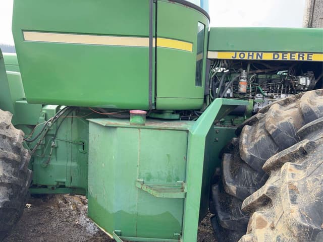 Image of John Deere 8440 equipment image 4