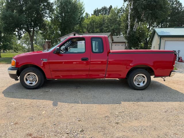 Image of Ford F-150 equipment image 1