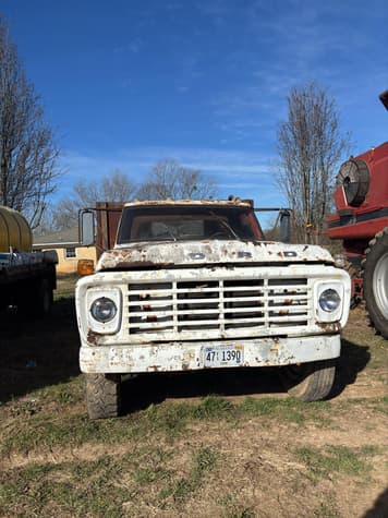 Main image Ford F-700