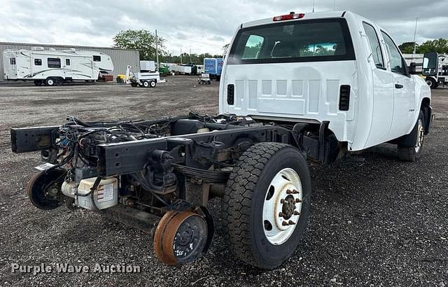 Image of Chevrolet 3500HD equipment image 4