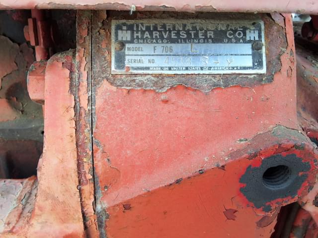 Image of International Harvester 706 equipment image 3
