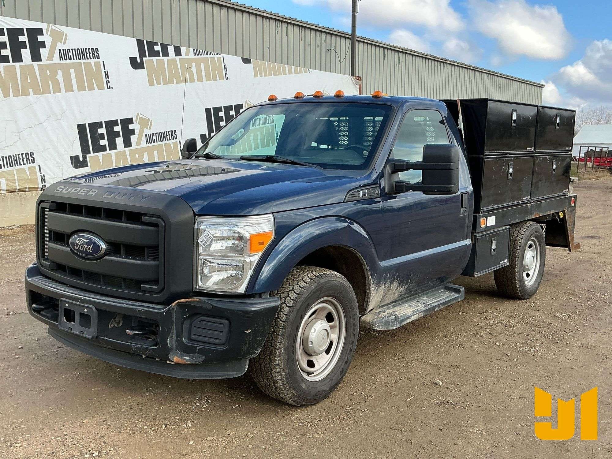 2014 Ford F-350 Equipment Image0