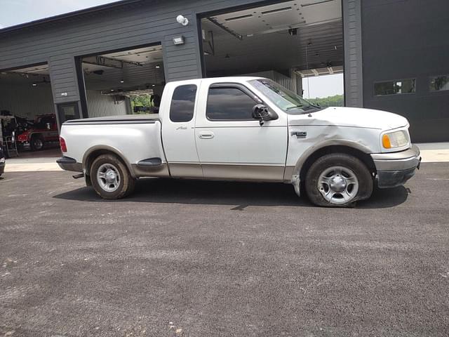 Image of Ford F-150 equipment image 3
