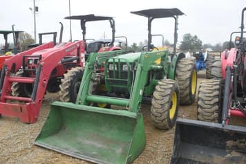 Main image John Deere 5205