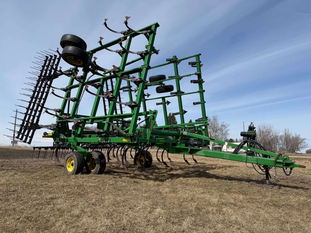 Image of John Deere 2210 Primary image