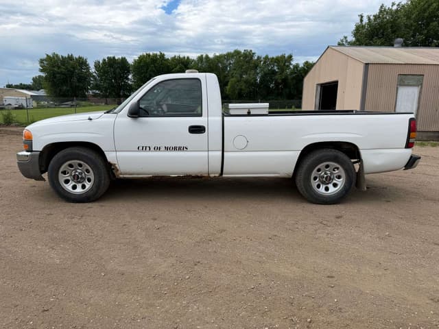 Image of GMC 1500 equipment image 1