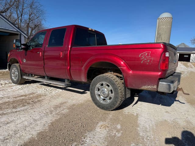 Image of Ford F-350 equipment image 2