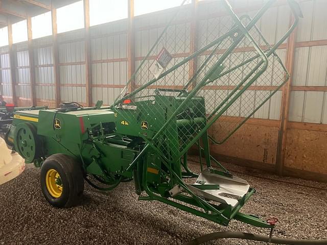 Image of John Deere 348 equipment image 4
