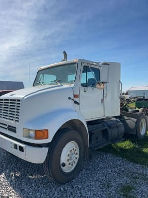 1993 International 8100 Image