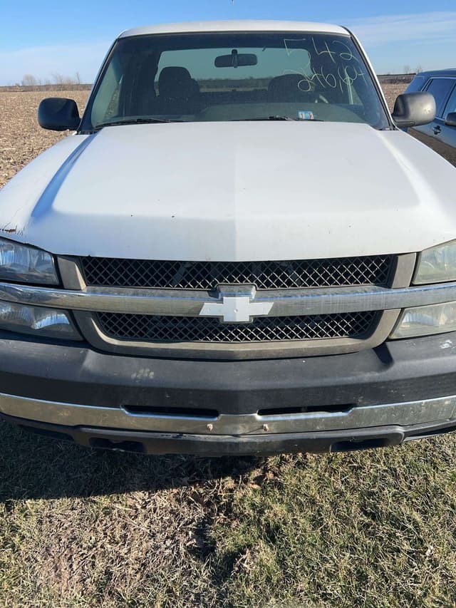 Image of Chevrolet 2500 equipment image 3