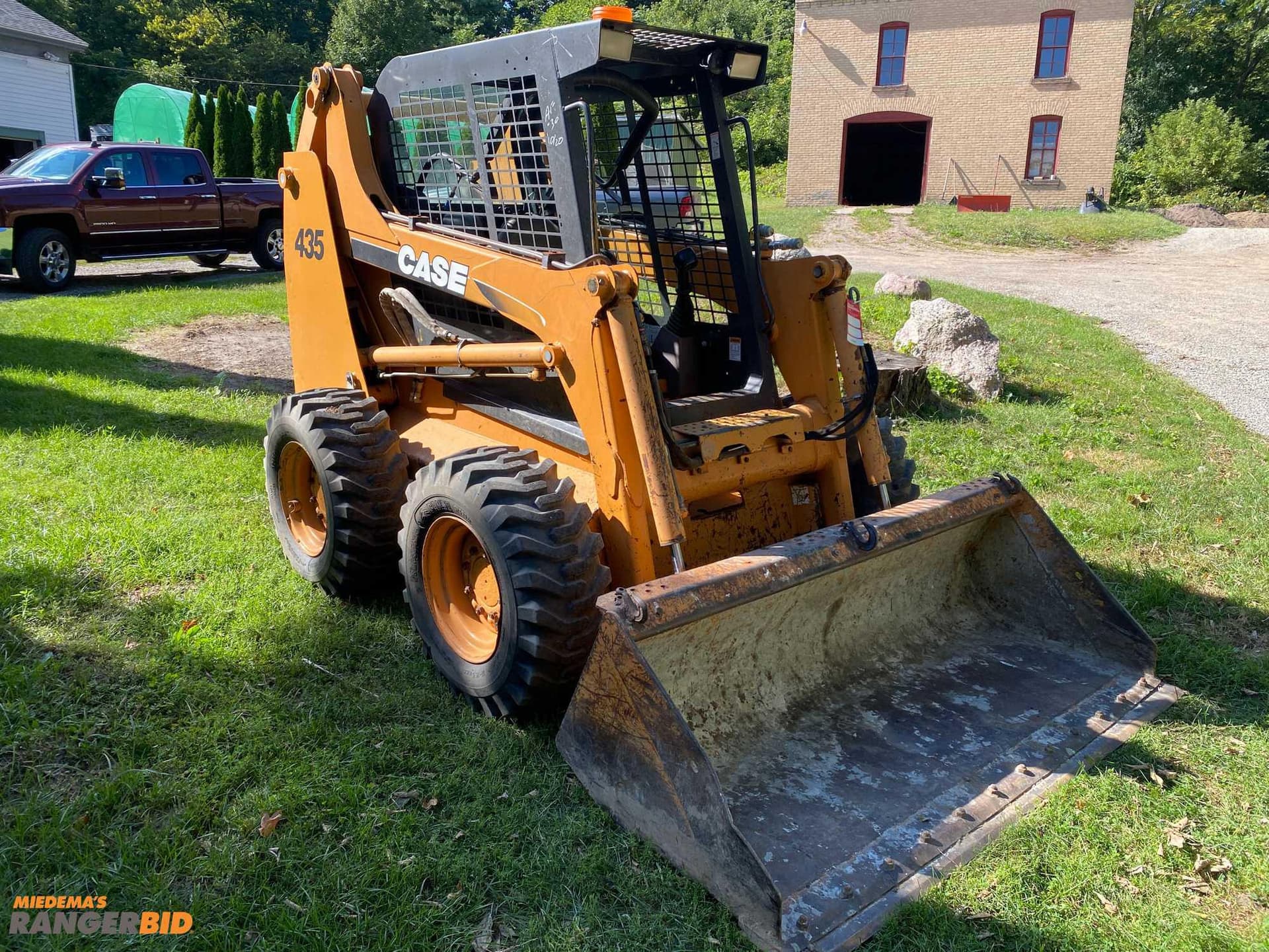 Tractor Zoom Case 435