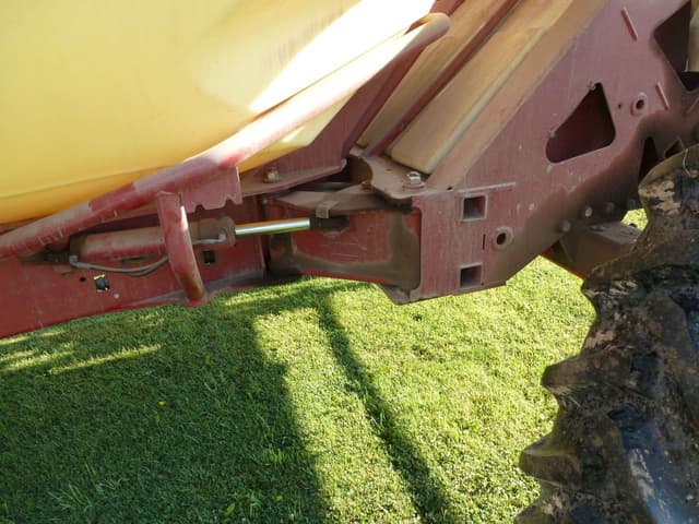 Image of Hardi Commander 4400 equipment image 4