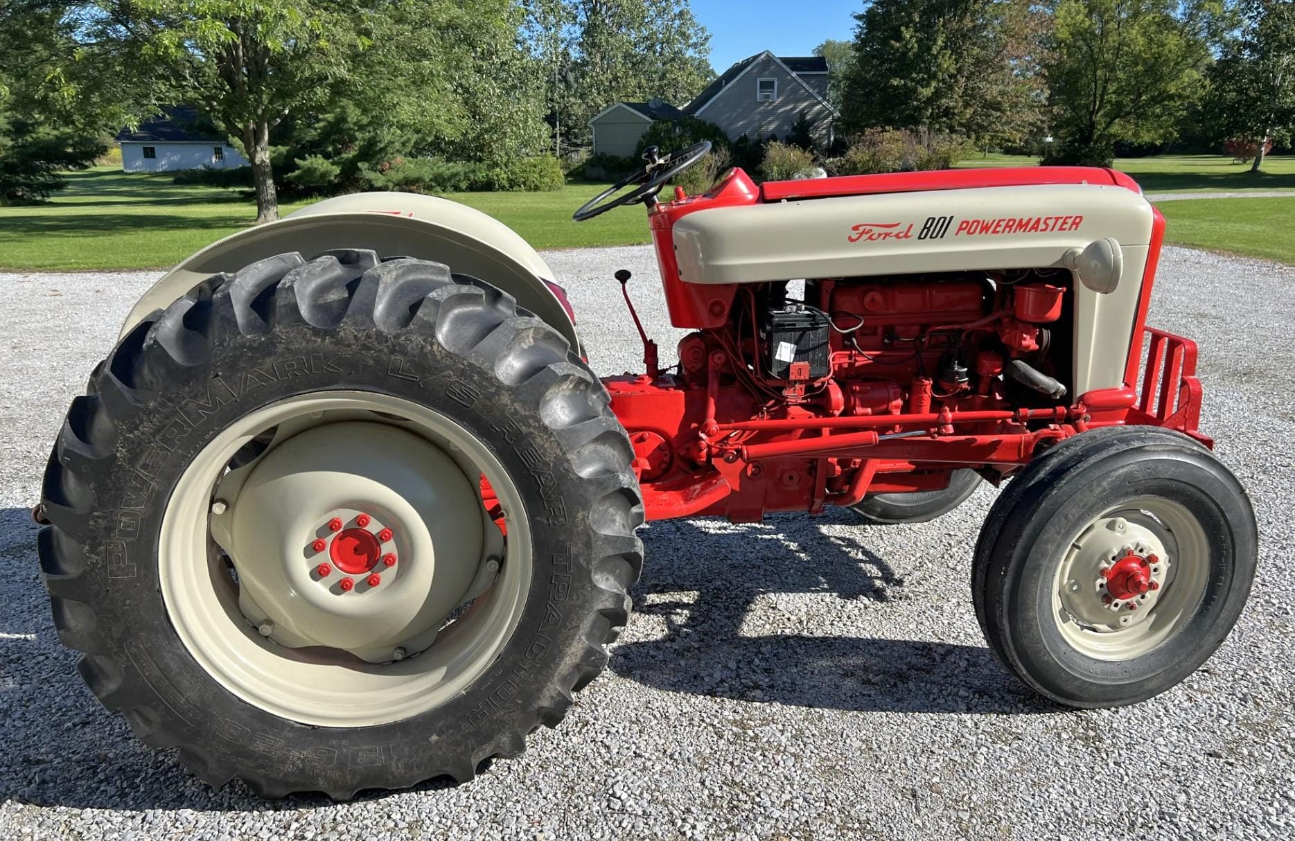 Main image Ford 801