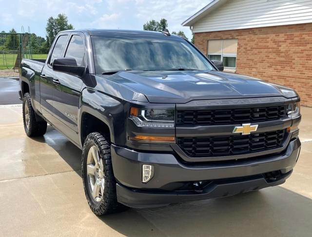 Image of Chevrolet 1500 equipment image 1