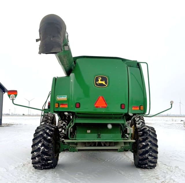 Image of John Deere 9860 STS equipment image 4